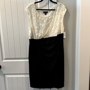 Sleeveless black and white dress